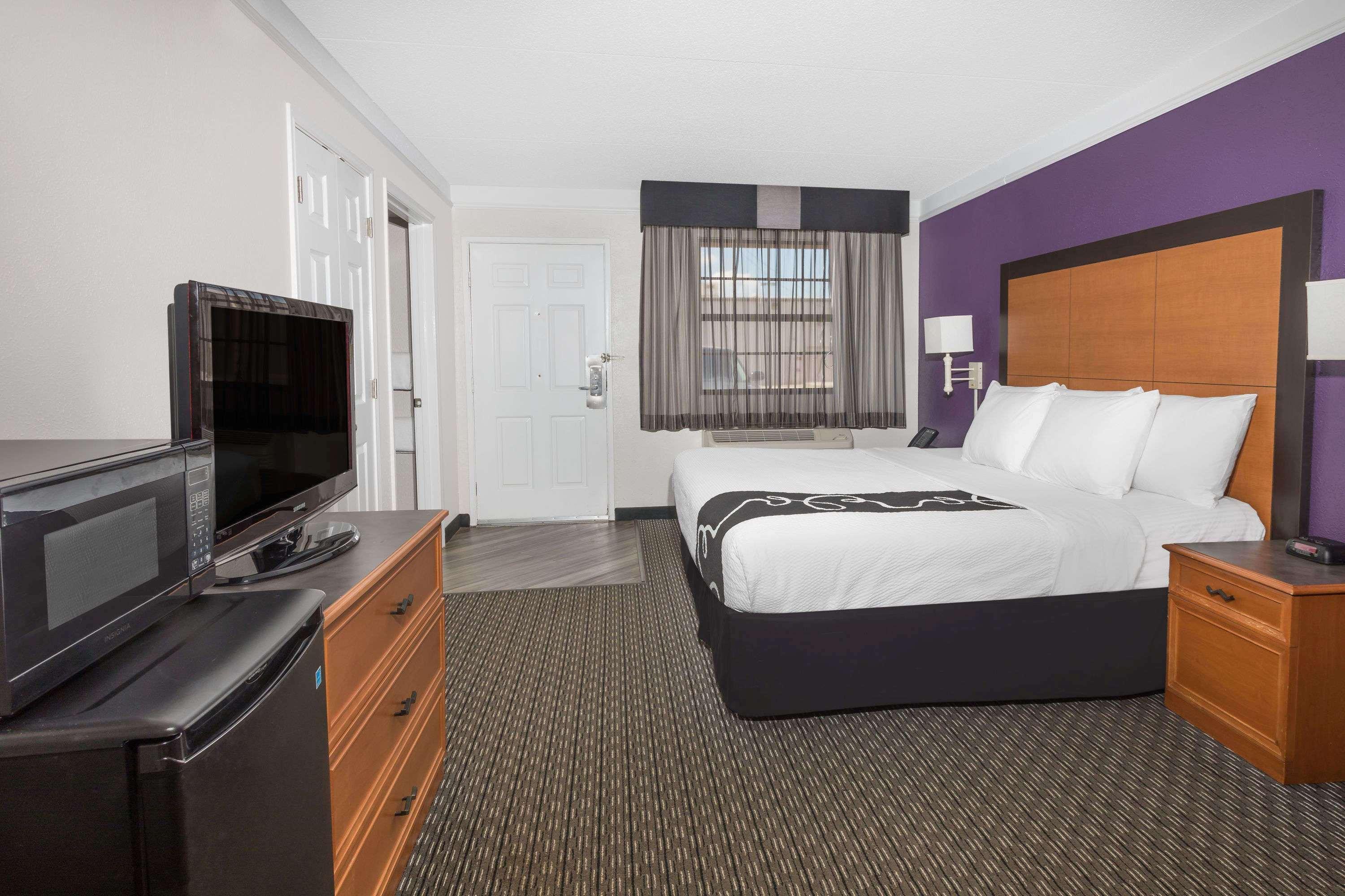 Baymont By Wyndham Greenville Woodruff Rd Zewnętrze zdjęcie