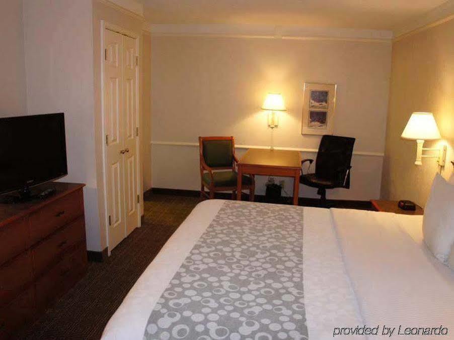 Baymont By Wyndham Greenville Woodruff Rd Zewnętrze zdjęcie