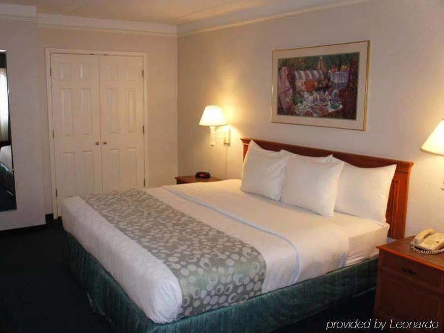 Baymont By Wyndham Greenville Woodruff Rd Zewnętrze zdjęcie