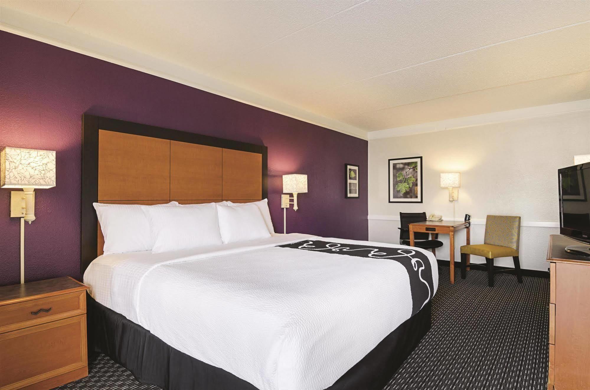 Baymont By Wyndham Greenville Woodruff Rd Zewnętrze zdjęcie